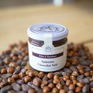 Pâte à tartiner noir noisette